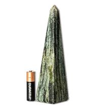 Obelisco de Quartzo Brasil Natural - Lapidação Manual 15 a 16 cm