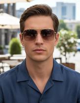 Óculos De Sol Dourado Retrô Square Unissex Com Lente Degradê e Proteção 400UV