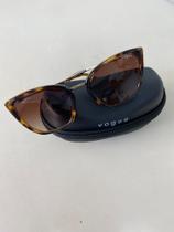 Óculos de Sol Feminino - Vogue Óculos de Sol Feminino - Vogue