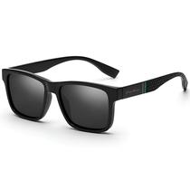 Óculos de Sol Masculino Com Lente Polarizada Proteção UV400 Máximo Conforto Visual Cor Preto Fosco Hastes Relevo Moderno Casual Dia a Dia VH 0157 Óculos de Sol Masculino Com Lente Polarizada Proteção UV400 Máximo Conforto Visual Cor Preto Fosco Hastes Relevo Moderno Casual Dia a Dia VH 0157