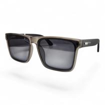 Óculos de Sol Masculino Triton Cinza translúcido com Haste Bambu Preta e Lentes Polarizadas PTRI0342C3 Óculos de Sol Masculino Triton Cinza translúcido com Haste Bambu Preta e Lentes Polarizadas PTRI0342C3