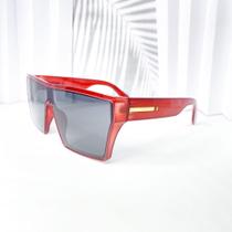 Óculos de sol Max estilo quadrado moderno detalhe na haste proteção UV cód 68-93393