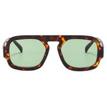 Óculos de Sol Mincl Retro Quadrado - UV400 com Lentes Degradê - Para Mulheres