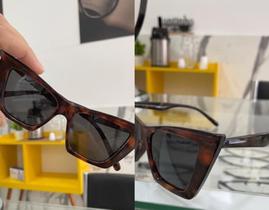 Óculos de sol modelo gatinho marrom