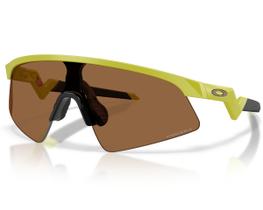 Óculos De Sol Oakley Infantil Resistor Sweep Prizm Bronze OJ9015 12-28