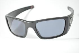 óculos de sol Oakley mod Fuel Cell grey 9096-30