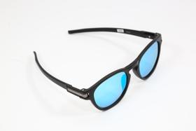 Óculos de Sol Ocean HD acetato preto fosco as lentes em azul oceano espelhada