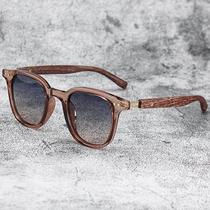 Óculos de Sol Quadrados Vintage com Armação de Madeira - Unissex