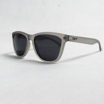 Óculos De Sol Yopp Clássico Lente Polarizada Reduza As Queimadas Da Amazônia Óculos De Sol Yopp Clássico Lente Polarizada Reduza As Queimadas Da Amazônia