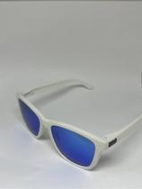 Óculos Esportivo Itacaré - Branco/azul - Formato: Quadrado, Lente Polarizada, Proteção UV400