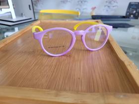 Oculos infantil