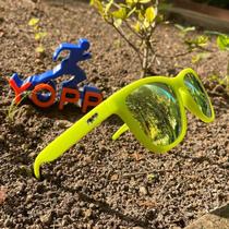 Óculos Yopp - Amarelo e lente amarela - Batata Quente