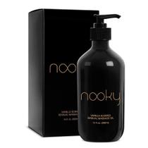 Óleo de massagem Nooky Vanilla com óleo de coco fracionado 480 ml Óleo de massagem Nooky Vanilla com óleo de coco fracionado 480 ml