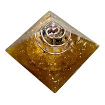 Orgonite Pirâmide Olho de Tigre Citrino e Ouro Sucesso Abundância 4cm
