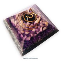 Orgonite Pirâmide Proteção Ametista Turmalina Negra 4x7x7cm