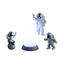 Ornamento De Astronauta De Lua Amarela Decoração De Escritório Modelo De Mesa Moderno Iluminação