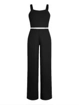 Outfit: camisa curta feminina de malha canelada sem mangas e calças largas Outfit: camisa curta feminina de malha canelada sem mangas e calças largas