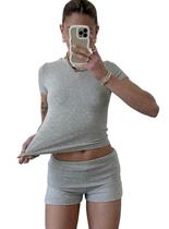 Outfit ZFLM Casual Workout de 2 peças para mulheres, blusa curta e shorts Outfit ZFLM Casual Workout de 2 peças para mulheres, blusa curta e shorts