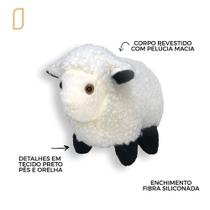 Ovelha de pelucia fazendinha
