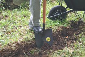 Pá Frankfurt Tramontina 454/00 em Aço sem Cabo