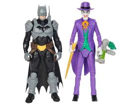 Pack com 2 Bonecos de 30cm + Acessórios - Batman vs Coringa Pack com 2 Bonecos de 30cm + Acessórios - Batman vs Coringa