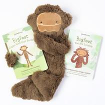 Pacote: Brinquedo de pelúcia Slumberkins Bigfoot Snuggler com 2 livros