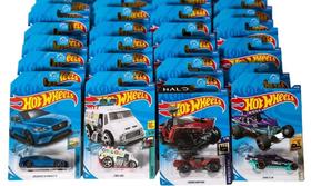 Pacote de 24 Carros Hot Wheels (2014+) - Surpreenda com Modelos Aleatórios Pacote de 24 Carros Hot Wheels (2014+) - Surpreenda com Modelos Aleatórios