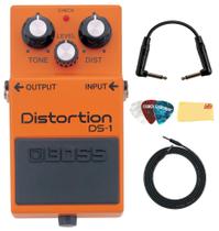 Pacote de pedal de distorção BOSS DS-1 com cabo, palhetas e tecido