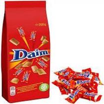 Pacote mini daim milk chocolate ao leite caramel 200g
