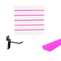 Painel Canaletado Branco em Mdf 0,61 x 0,61m com Perfil Pvc Rosa e 20 Ganchos de 5cm Preto Painel Canaletado Branco em Mdf 0,61 x 0,61m com Perfil Pvc Rosa e 20 Ganchos de 5cm Preto