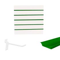 Painel Canaletado Branco em Mdf 0,61 x 0,61m com Perfil Pvc Verde e 20 Ganchos de 10cm Branco