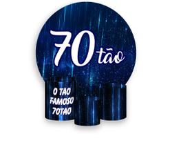 Painel De Festa Redondo 1,50x1,50 + Trio De Capas Cilindro - 70 Anos 70TÃO Azul 194 Painel De Festa Redondo 1,50x1,50 + Trio De Capas Cilindro - 70 Anos 70TÃO Azul 194
