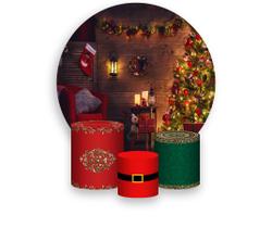 Painel De Festa Redondo 1,50x1,50 + Trio De Capas Cilindro - Sala com Árvore de Natal 007 Painel De Festa Redondo 1,50x1,50 + Trio De Capas Cilindro - Sala com Árvore de Natal 007