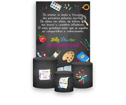 Painel De Festa Vertical 1,50 x 2,20 + Trio De Capas Cilindro - Dia dos Professores Mesa de Estudo 008 Painel De Festa Vertical 1,50 x 2,20 + Trio De Capas Cilindro - Dia dos Professores Mesa de Estudo 008