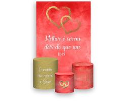 Painel De Festa Vertical 1,50 x 2,20 + Trio De Capas Cilindro - Encontro de Casais Vermelho e Dourado 020