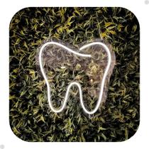 Painel Neon Dente Branco Frio 35x35 Cm Em Acrilico