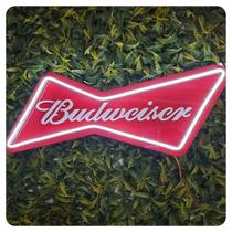 Painel Neon Led Budweiser C/ Acrílico 50cm X 20cm C Controle Fundo Vermelho - By Hands Decor