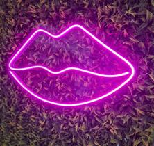 Painel Neon Led Kiss Beijo Boca ROXA 70cm X34cm