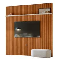 Painel para TV até 75 Polegadas MDF 240cmx244,5cm Frisado New Guapore Marrom Cinamomo/Off White