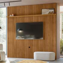 Painel Piso-Teto Ripado New Guaporé com Prateleira Alta e Suporte TV até 75" Cumaru - Pallazio Painel Piso-Teto Ripado New Guaporé com Prateleira Alta e Suporte TV até 75" Cumaru - Pallazio