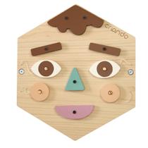 Painel Sensorial Colmeia - Sentimentos, da Criando - Brinquedo Educativo de Madeira de Atividades na Parede - Cód. PSCS