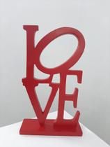 Palavra Decorativa LOVE 40 x 24 cm em Resina Vermelho