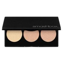 Paleta de Iluminador Smashbox Spotlight Gold 8,5 g Paleta de Iluminador Smashbox Spotlight Gold 8,5 g