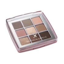 Paleta de Sombras Classic Chic - Nathalia Capelo - 9 Tons Neutros e Frios Paleta de Sombras Classic Chic - Nathalia Capelo - 9 Tons Neutros e Frios