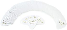 Palhetas de guitarra Fender Classic Celluloid 351 Shape White, pacote com 144
