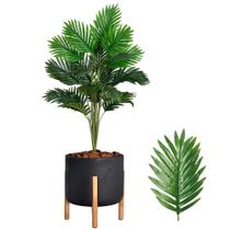 Palmeira Artificial Com Vaso Suporte De Madeira Luxo - Palmeira Artificial Com Vaso Suporte De Madeira Luxo -