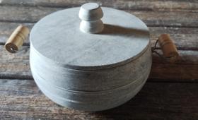 Panela alças de madeira número 3 em pedra sabão