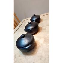 Panela Barro Preto Conjunto 3 Unidades De 1,5 Litros + 1 cumbuca Panela Barro Preto Conjunto 3 Unidades De 1,5 Litros + 1 cumbuca