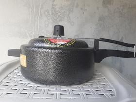 Panela de pressão craqueada Roque 2,5L
