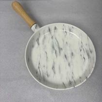 Panela de Servir Porcelana Marmorizada c/ Cabo MDF 30x20cm Panela de Servir Porcelana Marmorizada c/ Cabo MDF 30x20cm